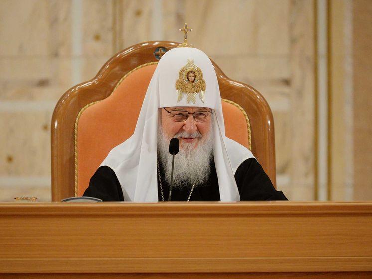 Патриарх Кирилл попросил состоятельных россиян помочь священникам