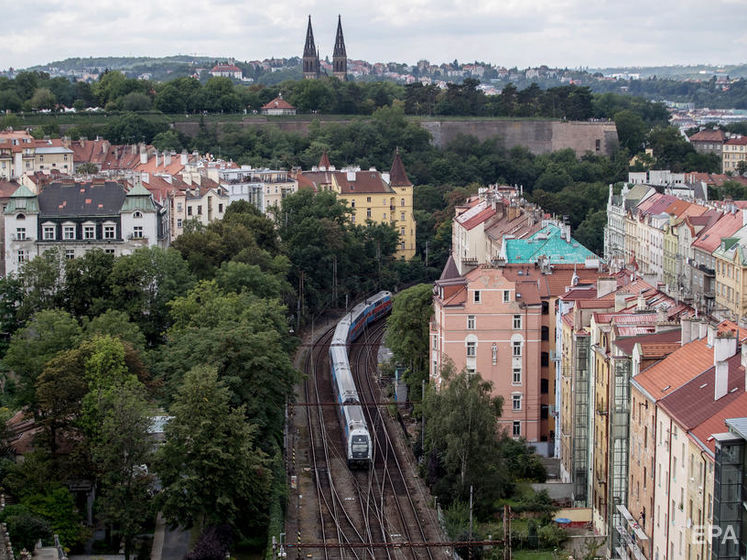 В Чехии назвали дату снятия запрета на международные пассажирские перевозки