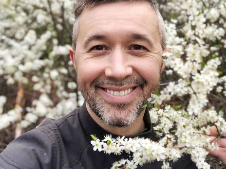 ﻿Бабкін показав молодшого сина з гітарою