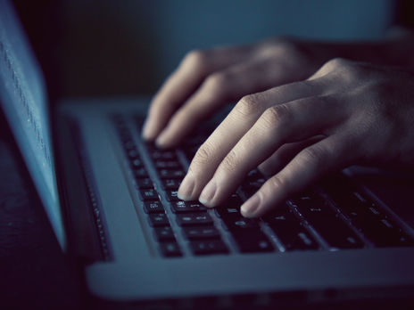 Більшість кібератак проводять методом розпорошування паролів, заявили в органах кібербезпеки США і Сполученого Королівства