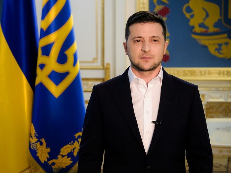 Зеленский заявил, что в украинской политике активизировался вирус "хитросделанности", и раскритиковал идеи Корниенко. Видео