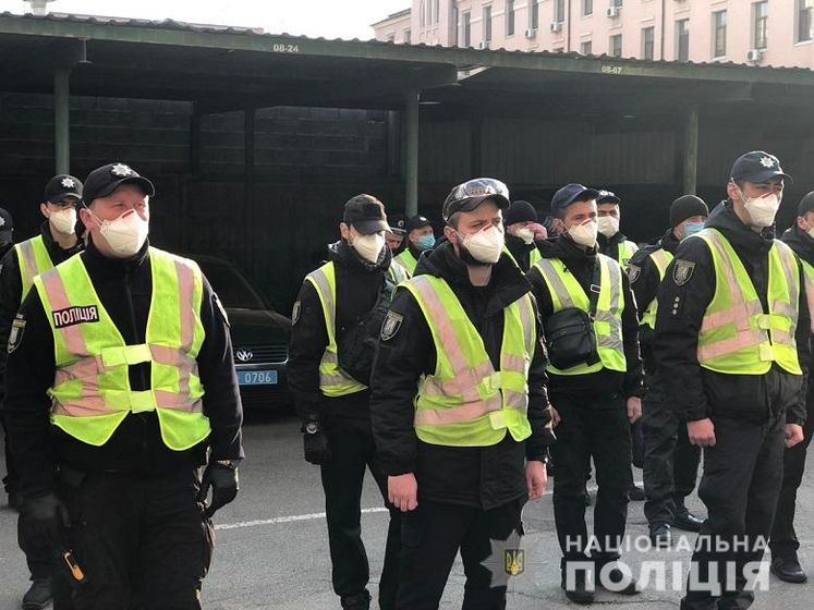 Полиция будет контролировать соблюдение карантина во время акций 9 мая – Крищенко
