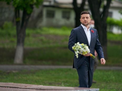 ﻿Зеленський на українсько-російському кордоні вшанував пам'ять загиблих у Другій світовій війні