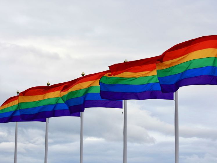 ﻿У Німеччині заборонили "лікувати" неповнолітніх від гомосексуальності