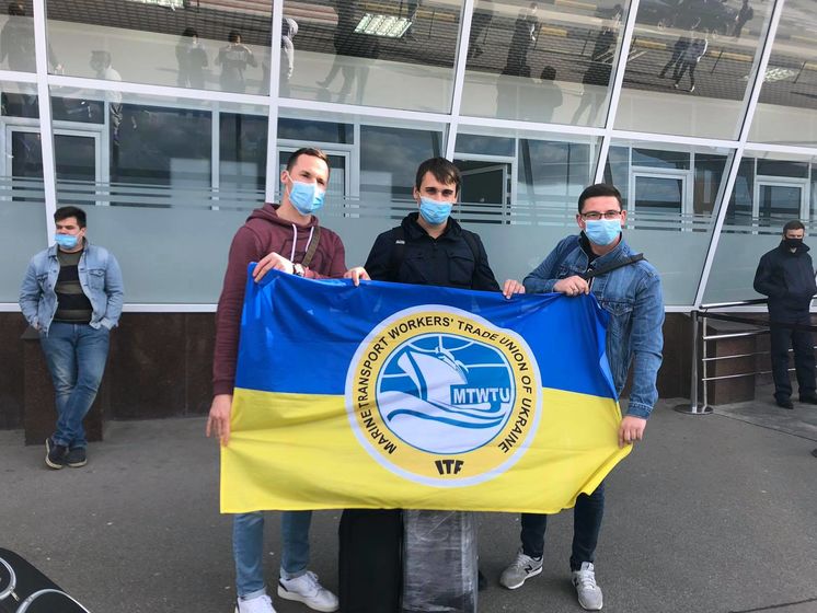 ﻿В Україну повернулося понад 170 моряків, застряглих через коронавірус за кордоном