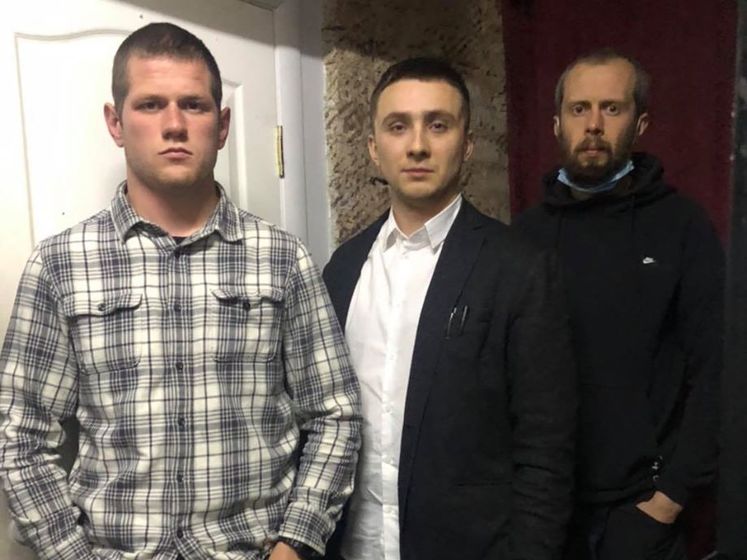 ﻿Два ветерани "Азову" розповіли, що їх побили побратими на чолі з Білецьким через підтримку Стерненка