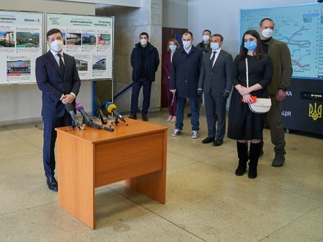 ﻿Зеленський про виїзд заробітчан за кордон у період пандемії: Рабства в Україні немає