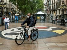 В Испании число новых случаев заражения коронавирусом и суточные потери падают до минимума с начала апреля