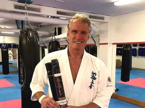 62-летний Дольф Лундгрен совершил велопрогулку по Стокгольму