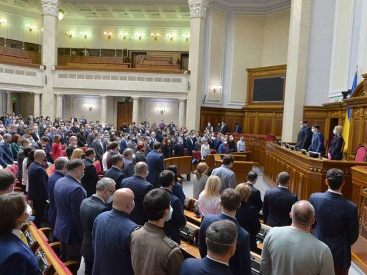 Верховная Рада возобновит работу в пленарном режиме с 19 мая – нардеп