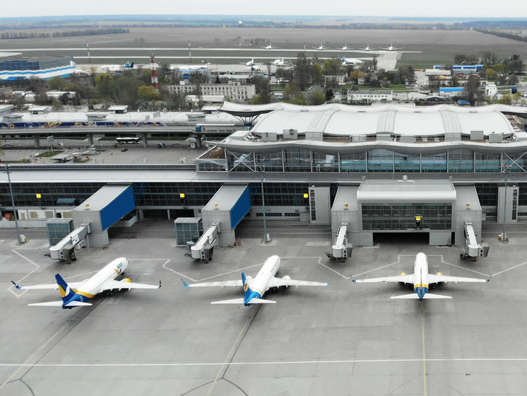 Около 600 украинцев вернулись в Украину чартерными и специальными авиарейсами