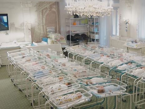 В отеле Киева находятся 46 суррогатных младенцев, рожденных для иностранцев. Их не могут забрать из-за закрытия границ