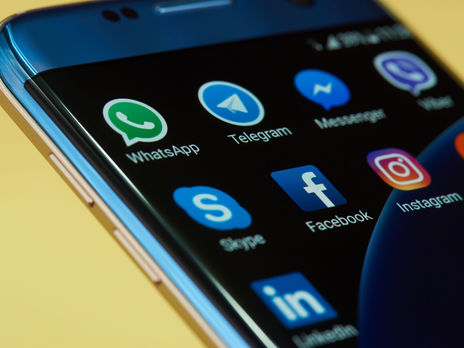 ﻿Експертка: Співробітник банку продає шахраям контакт із бази даних за 27 копійок. На форумах номер телефону перепродують по гривні, із ПІБ – по дві