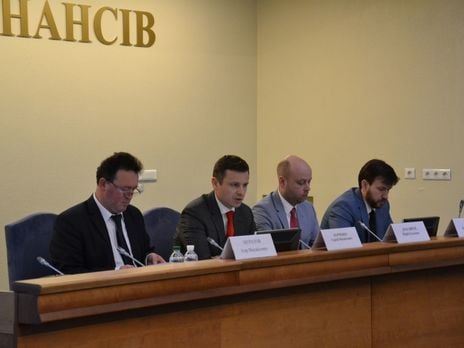 ﻿Звільнено половину керівників української митної служби – Мінфін