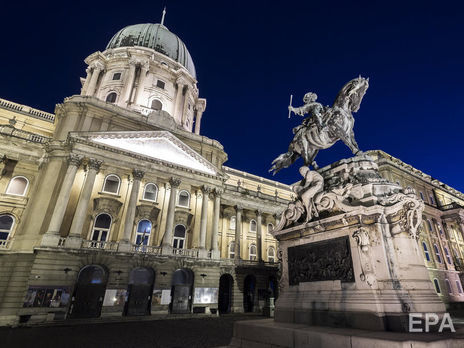 Посольство Украины в Венгрии частично возобновило прием граждан