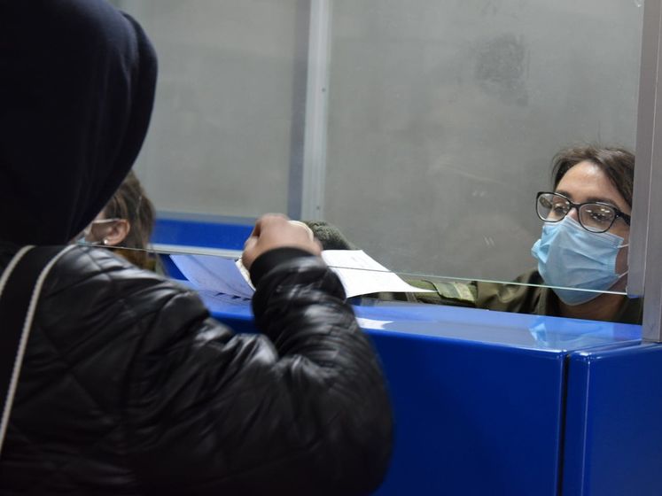 Упродовж доби в Україну спецрейсами повернулося майже 400 осіб