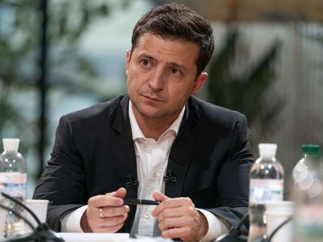 Зеленский: Ни одного кума или военного друга на должности я не назначил, но в стране кадровый голод