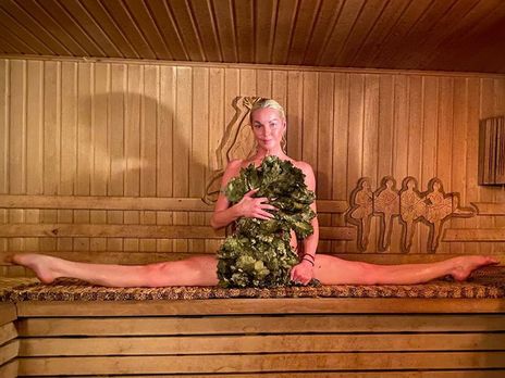 Волочкова придумала новое название для своего шпагата