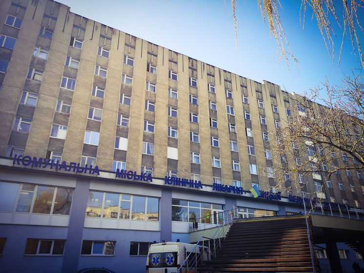 Во львовской больнице скорой помощи коронавирусом заразилось 67 медработников