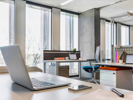 Маски, дистанция и проветривание. Минздрав Украины разработал рекомендации для работы в офисах