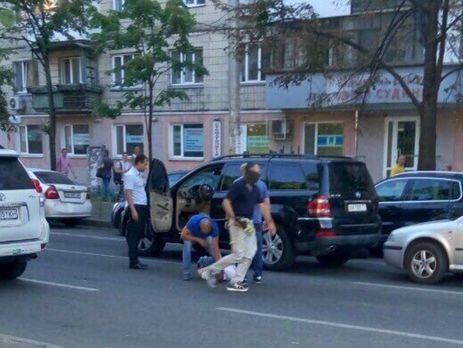 Прокуратура: Задержан злоумышленник, который за $70 тыс. обещал устроить гражданина на должность главы Гослесагентства