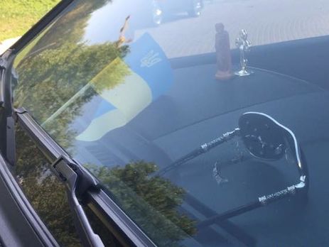 Журналист Крутчак: После службы Божьей Драбинко сел в Toyota Land Cruiser, надел очки Affliction Roman и поехал