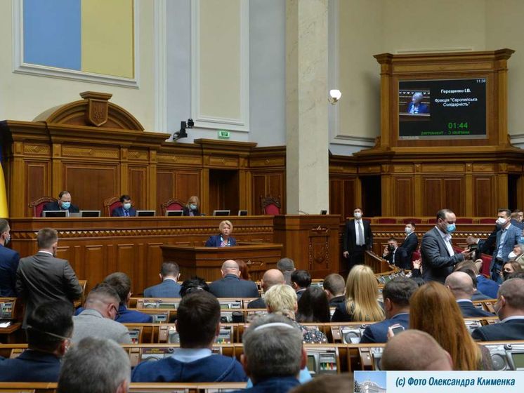 Рада может вернуться к пленарным заседаниям 2 июня