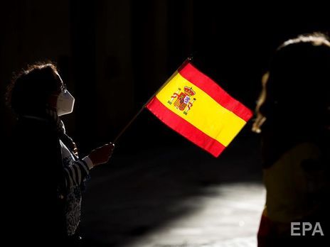 Суточная смертность от коронавируса в Испании неделю держится на минимальном уровне