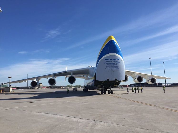"Мрія" доставила в Канаду 130 тонн груза для борьбы с COVID-19