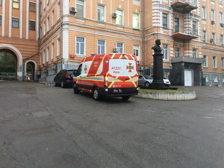 Главврач Александровской больницы в Киеве заявила о поджоге медучреждения