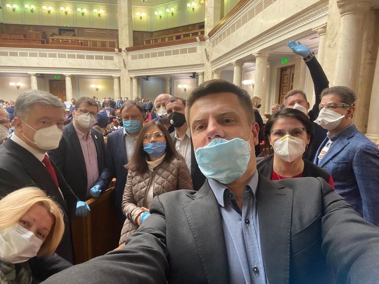 "Европейская солидарность" может выдвинуть в мэры Киева нардепа или бывшего министра – СМИ