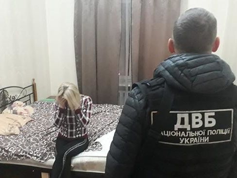 В Одессе разоблачили сеть борделей, которую организовала семейная пара – Нацполиция