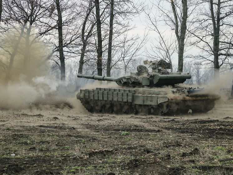 Боевики на Донбассе восемь раз обстреляли позиции украинских военных