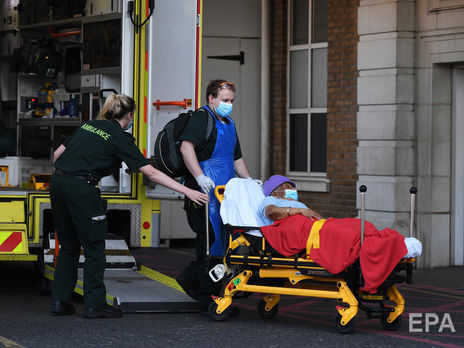 В Великобритании существенно сократилось число летальных исходов от COVID-19