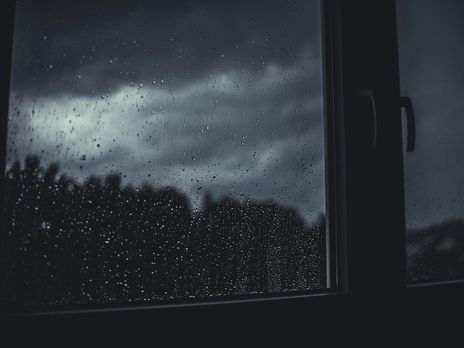 В Харькове женщина с полугодовалым ребенком выпала с 19-го этажа