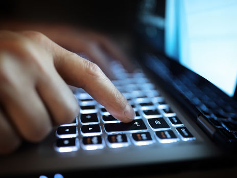 За время карантина СБУ разоблачила 385 интернет-агитаторов, распространявших фейки о COVID-19