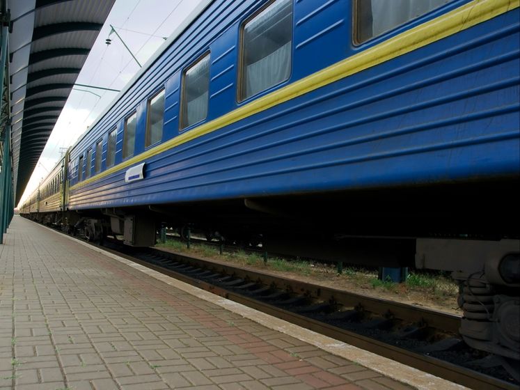 "Укрзалізниця" вернула деньги за 617 тыс. билетов на отмененные из-за карантина поезда