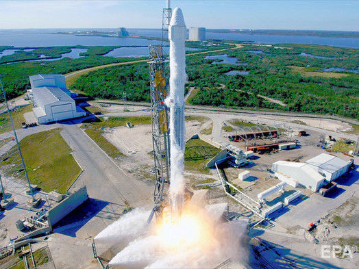 ﻿SpaceX вдало запустила ще 60 супутників для глобального інтернету