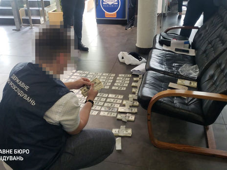 В Киеве задержали прокурора во время получения $100 тысяч
