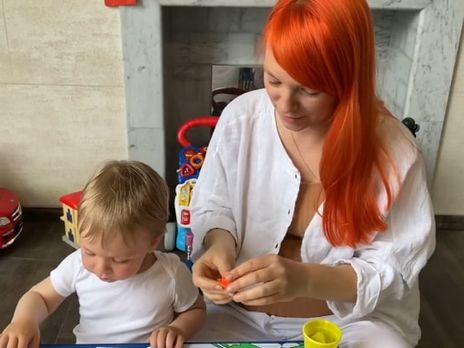 Сын Тарабаровой во время съемок засунул в рот пластилин