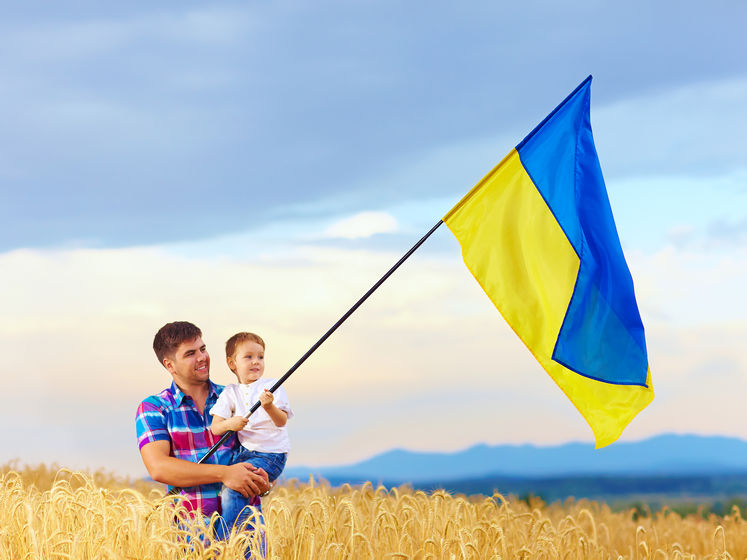 ﻿55% українців вважають, що в майбутньому Україна перейде переважно на українську мову – опитування