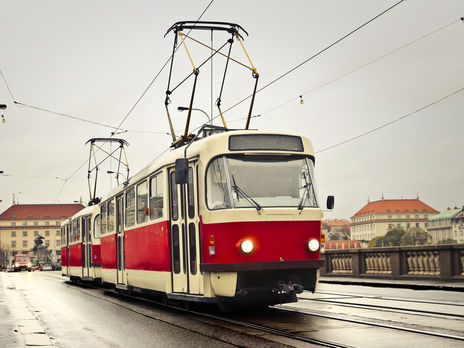 ﻿У Києві група чоловіків побила водія трамвая через прохання одягнути маски