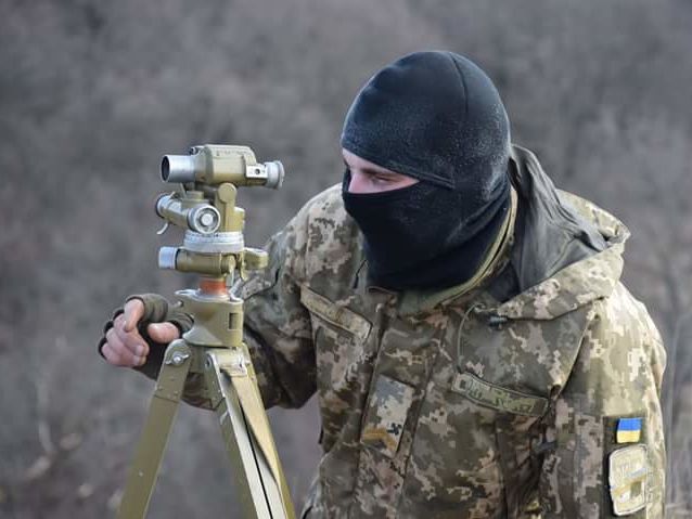 В Донецкой области боевики ранили украинского военнослужащего – штаб ООС