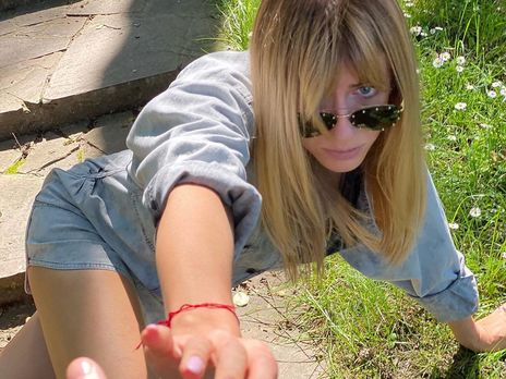 Никитюк упала в пивном клубе. Фото