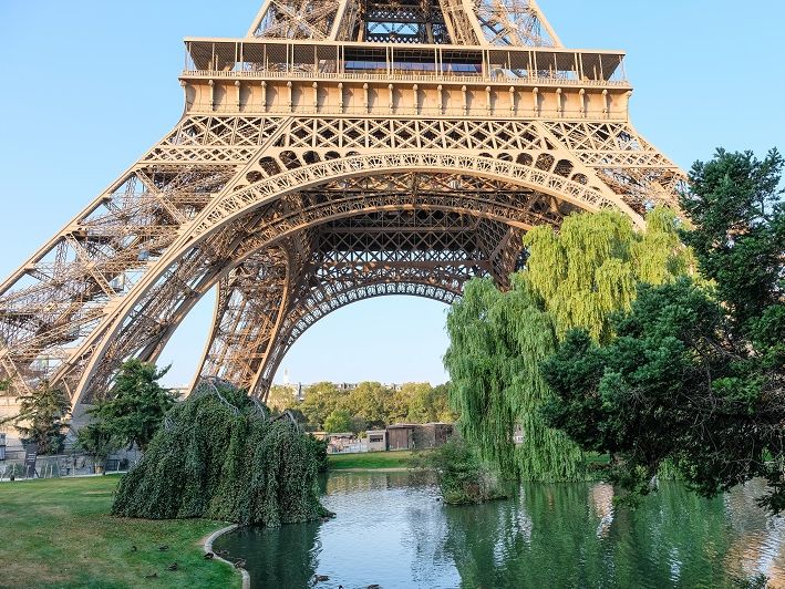Стало известно, когда откроют для посетителей Эйфелеву башню в Париже
