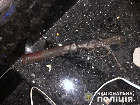 В Черновицкой области при задержании иностранца огнестрельные ранения получили два правоохранителя – полиция