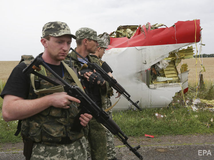 ﻿У справі про катастрофу MH17 є свідок запуску ракети. Він бачив "Бук" і чотирьох військових у танкових шоломах – прокуратура Нідерландів