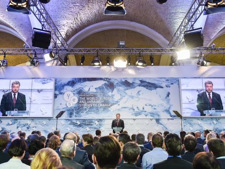 Порошенко: Без санкций против РФ мы ничего не добьемся