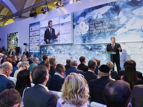 Порошенко: Те, кого выберут в российскую Думу в Крыму, покупают членский билет в санкционный клуб