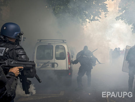 Во время протестов во Франции 15 человек ранены, десятки задержаны